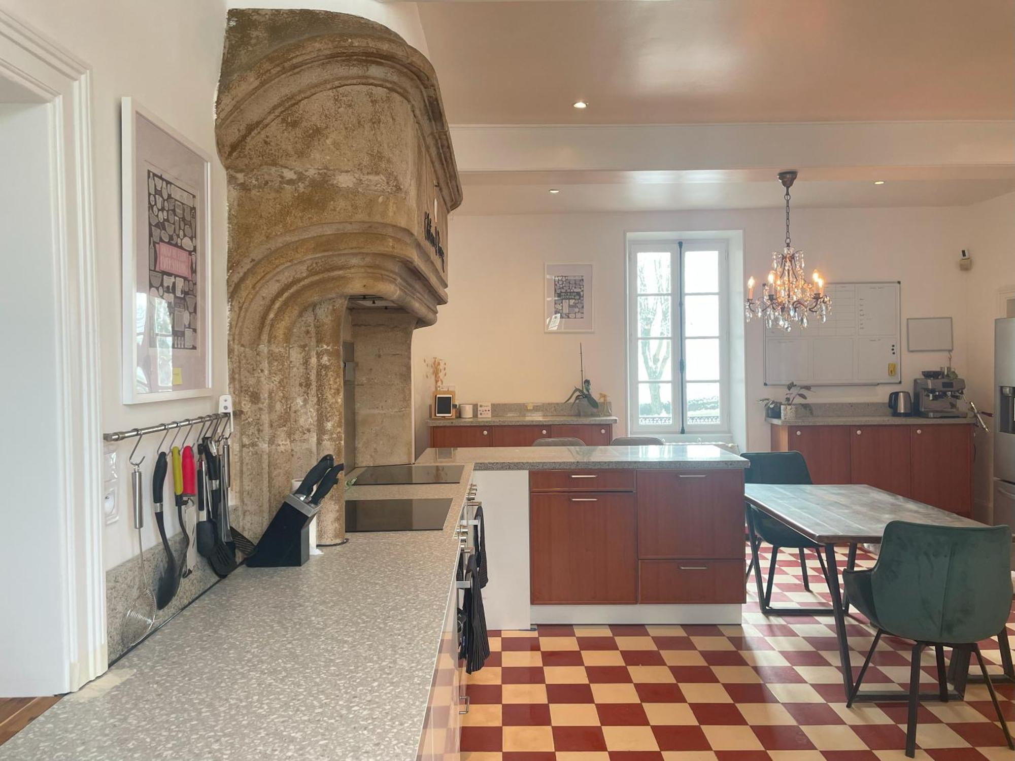 Chateau De Bruges Lapeyrouse エクステリア 写真