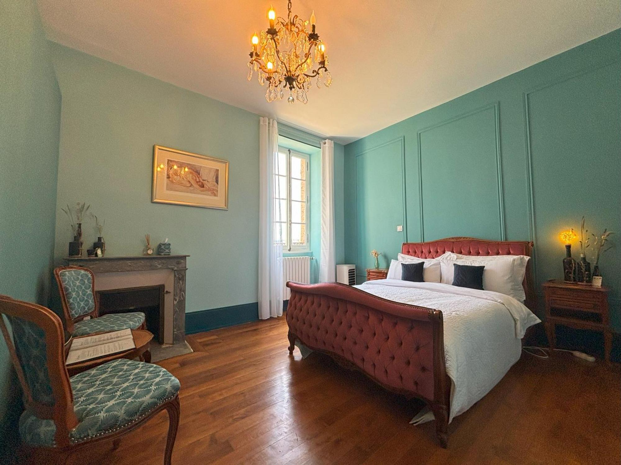 Chateau De Bruges Lapeyrouse エクステリア 写真